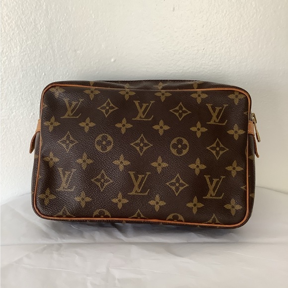 Louis Vuitton Handbags - Louis Vuitton Compiegne 28 Clutch